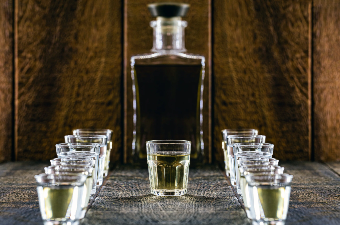 Differences between artisanal cachaça and industrial cachaça
