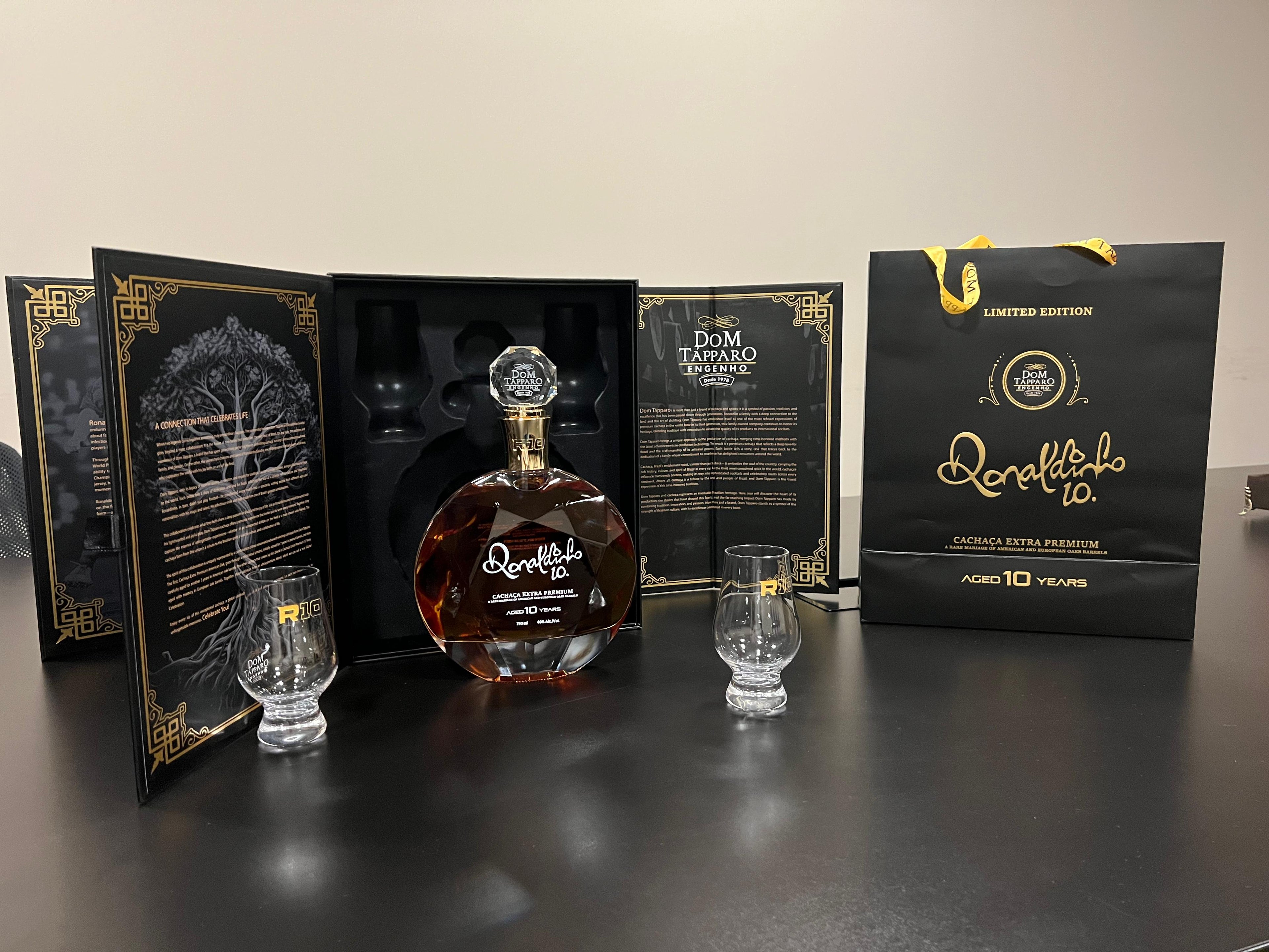 PREVENTE Cachaça Super Premium Ronaldinho Gaúcho by Dom Tápparo – 700ml