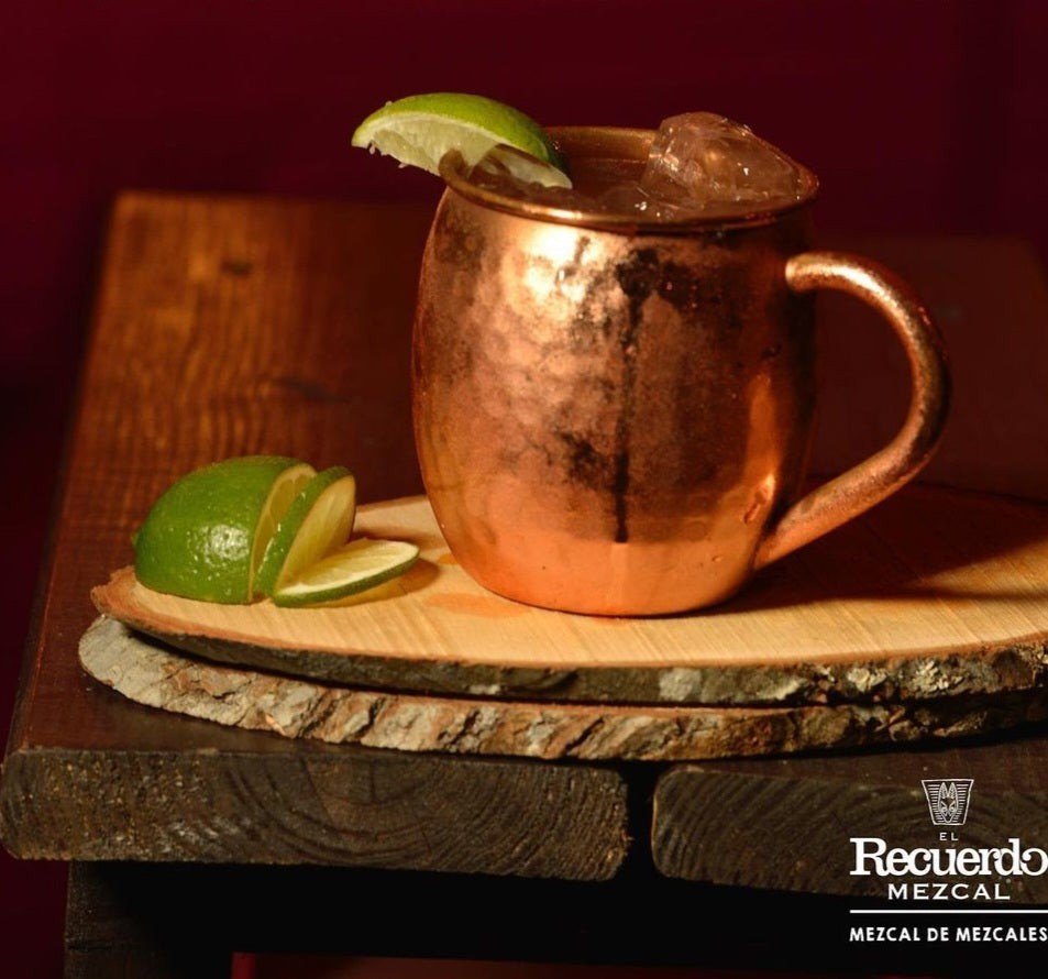 
                  
                    Mezcal El Recuerdo Joven - Agave avec larve 70 cl
                  
                
